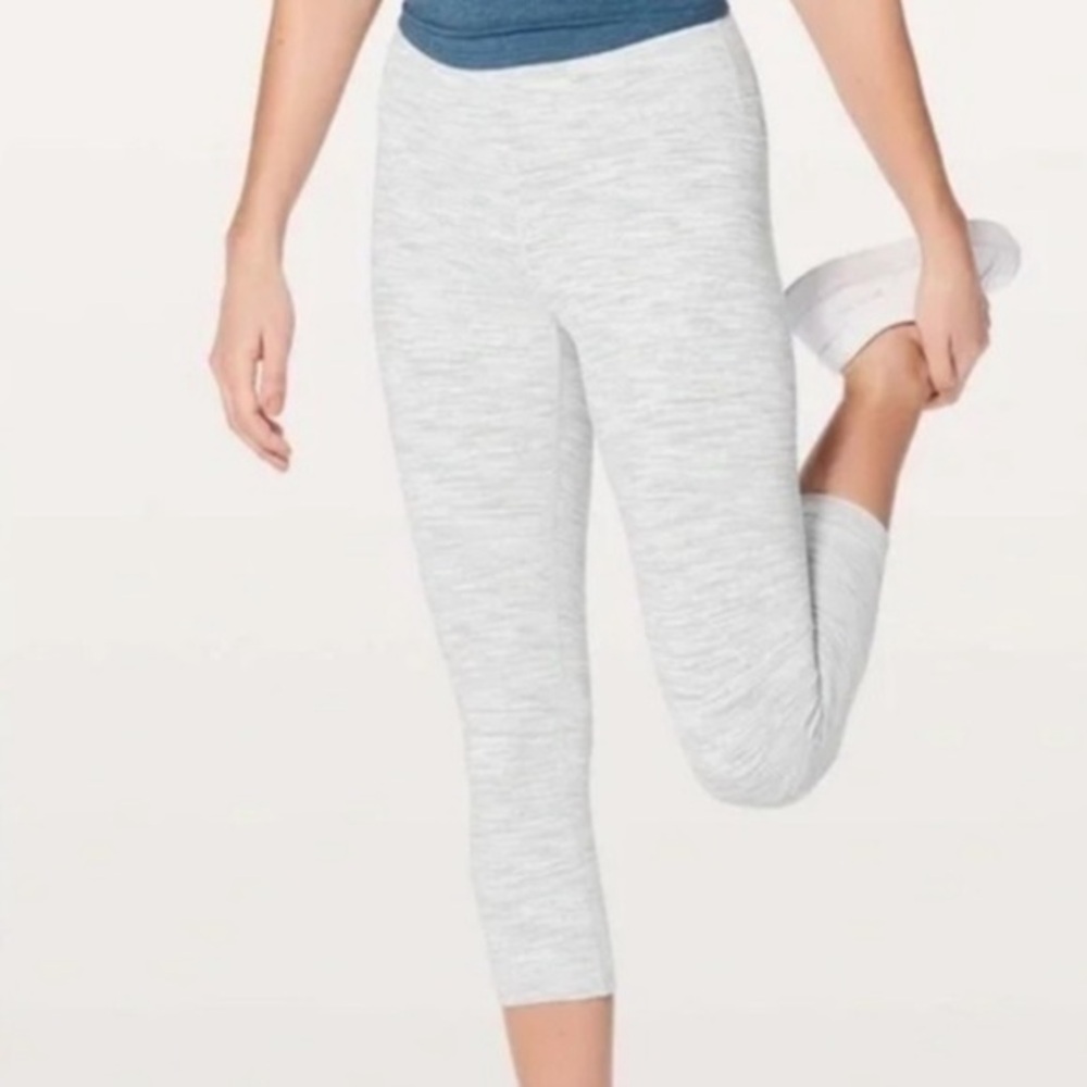 Lululemon Wunder under leggings
